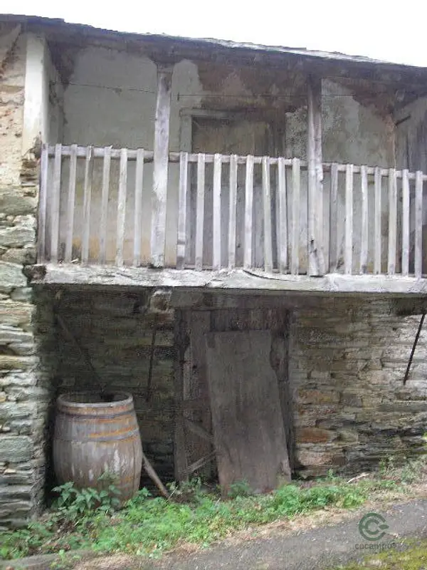 Terreno urbano de 1 ha en venta en La coruña