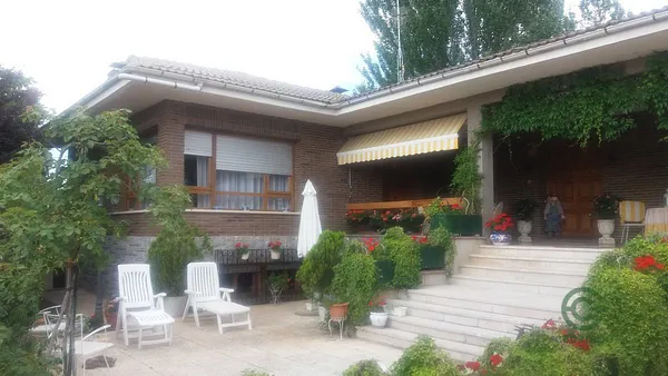 Casa de 0,25 ha en venta en Santo domingo de la calzada, La rioja