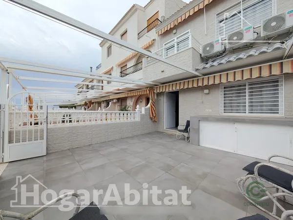 Casa de 0,0058 ha en venta en Santa pola, Alicante