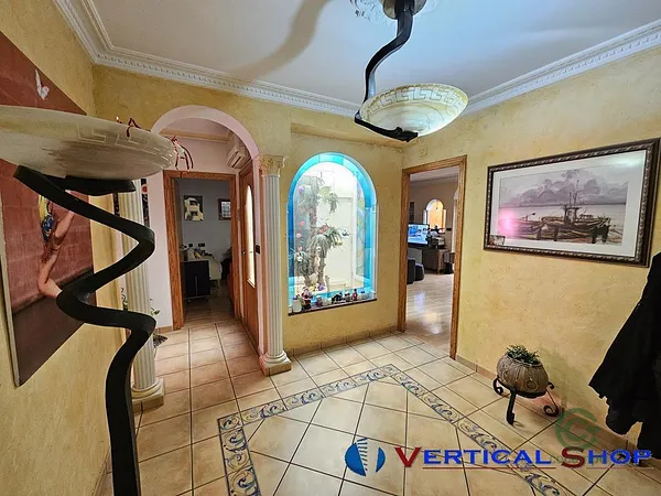 Casa de 0,0296 ha en venta en Caudete, Albacete