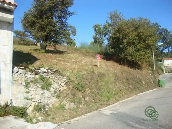 Finca agrícola de 0,05 ha en venta en Poio, Pontevedra