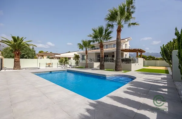 House of 0,13 ha for sale in Alicante