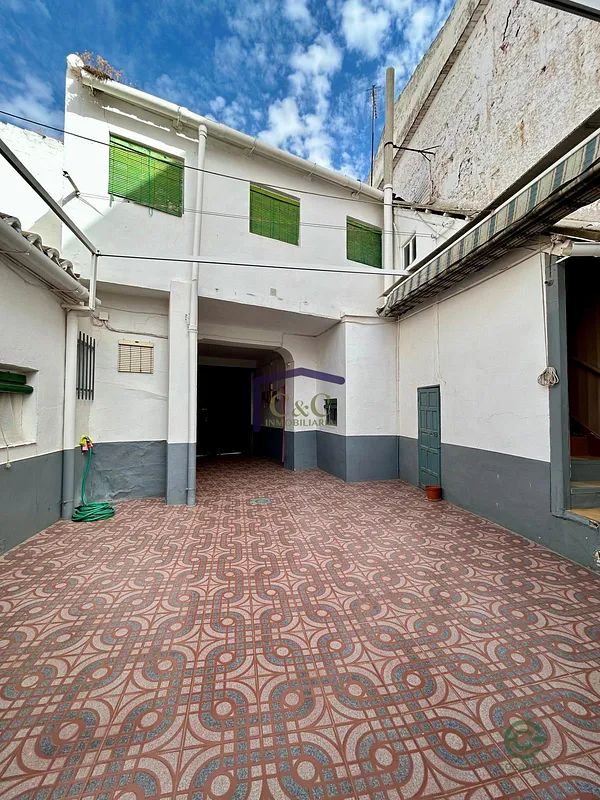 Spot image