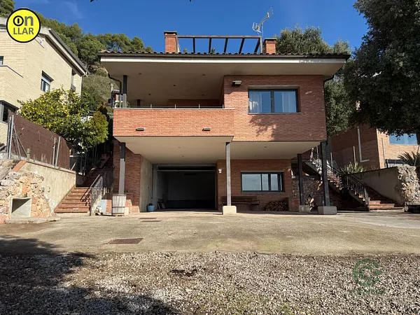 Casa de 0,079 ha en venta en L' Ametlla del Valles, Barcelona