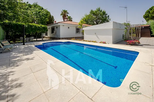 Casa de 0,118 ha en venta en Boadilla del Monte, Madrid