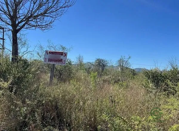 Terreno urbano de 0,1 ha en venta en Córdoba