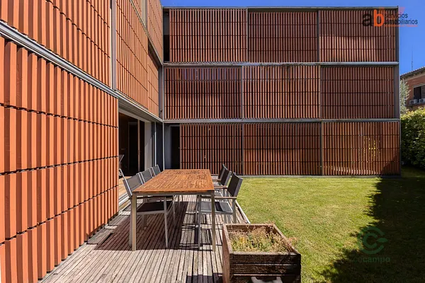 Casa de 0,0556 ha en venta en Pamplona, Navarra