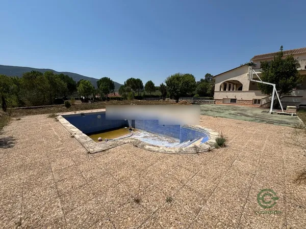 Casa de 0,4477 ha en venta en Alcoy - alcoi, Alicante