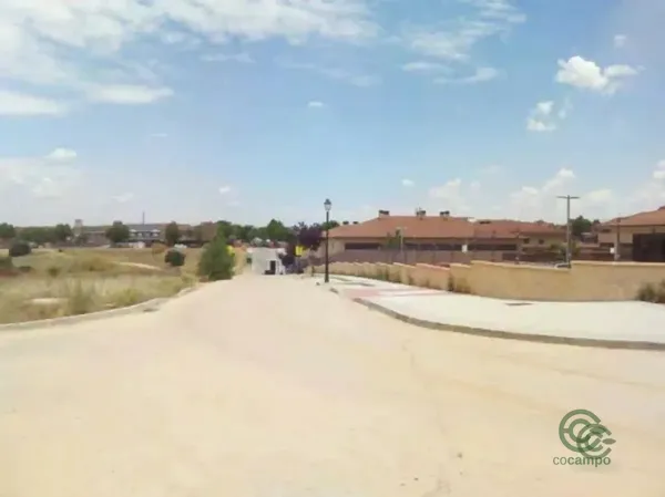 Terreno urbano de 0,4758 ha en venta en Sevilla la nueva, Madrid