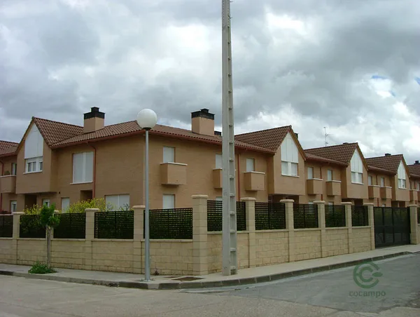 Casa de 0,02 ha en venta en Castanares de rioja, La rioja