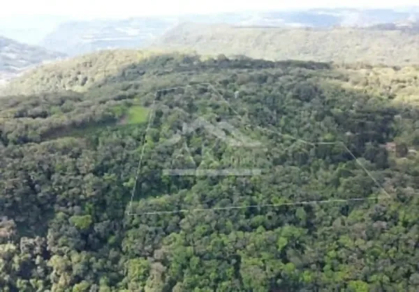 Fazenda de recreação de 4,47 ha para venda em Rio grande do sul