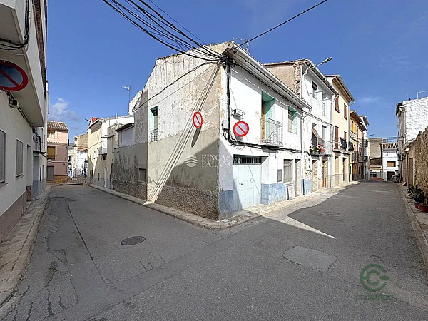 Spot image
