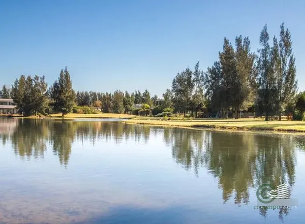 Terreno urbano de 0,12 ha en venta en Santa fe