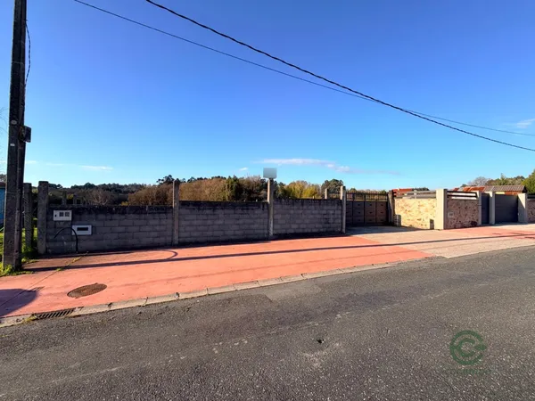 Terreno urbano de 0,3046 ha en venta en Ares, La coruña
