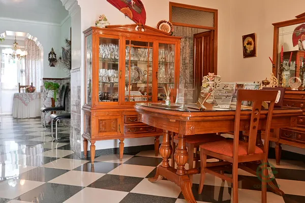 Casa de 0,0303 ha en venta en Azuaga, Badajoz
