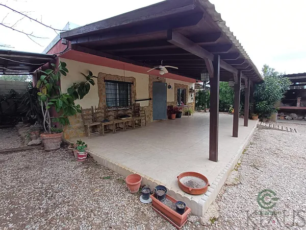 Finca agrícola de 0,17 ha en venta en La sénia, Tarragona