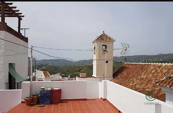 Casa de 0,009 ha en venta en Frigiliana, Malaga