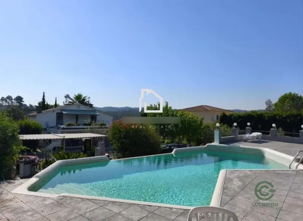 Casa de 0,17 ha en venta en Girona