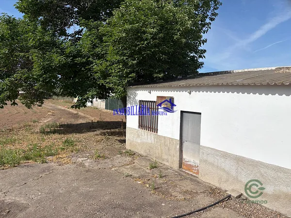 Finca rústica de 0,36 ha en venta en Córdoba, Córdoba