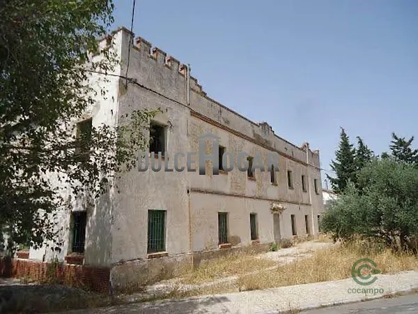 Terreno urbano de 0,1767 ha en venta en Antequera, Malaga