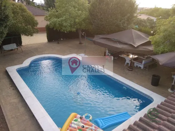 Finca de recreo de 0,15 ha en venta en Córdoba, Córdoba