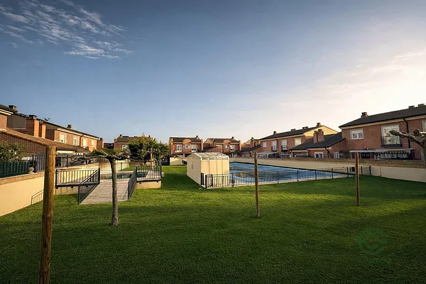 Casa de 0,0295 ha en venta en Avila, Avila