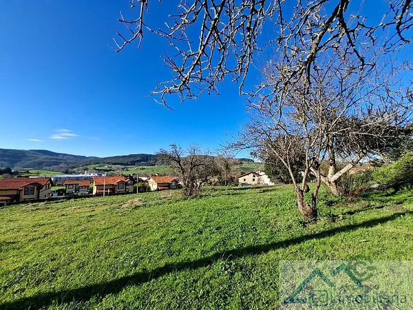 Terreno urbano de 0,3015 ha en venta en Meruelo, Cantabria
