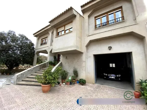Casa de 0,06 ha en venta en Caudete, Albacete