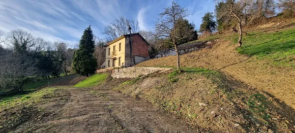 Finca rústica de 0,2844 ha en venta en Oviedo, Asturias