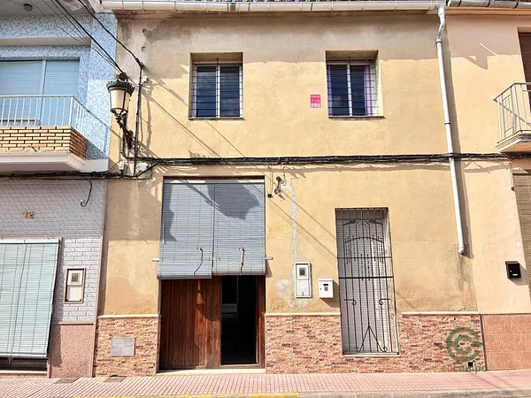 Casa de 0,0199 ha en venta en Llauri, Valencia