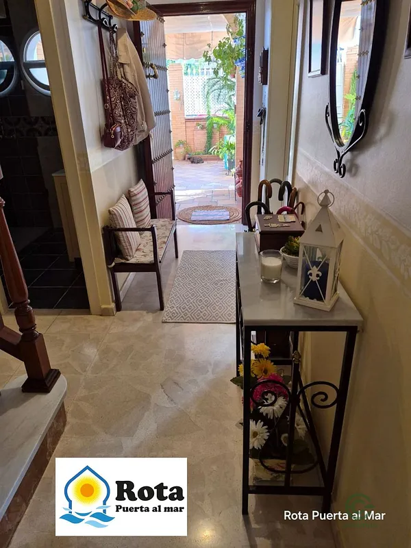 Casa de 0,0125 ha en venta en Dos hermanas, Sevilla