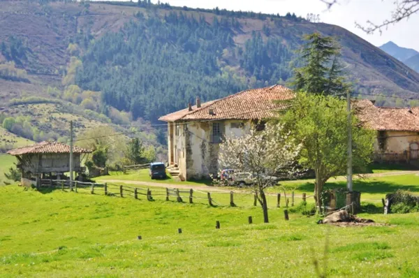 Finca rústica de 80 ha en venta en Asturias