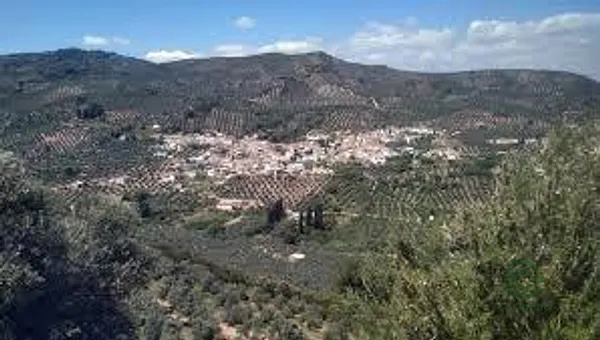 Finca agrícola de 3,2 ha en venta en Jaén