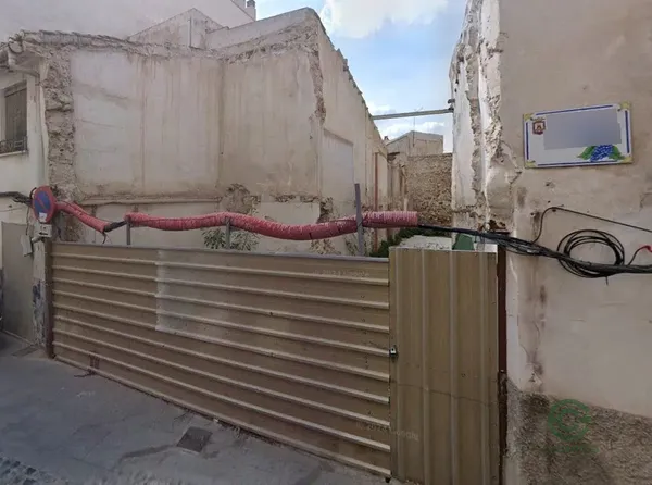 Terreno urbano de 0,0147 ha en venta en Cieza, Murcia
