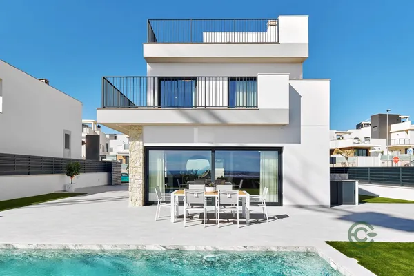 Casa de 0,0332 ha en venta en San miguel de salinas, Alicante