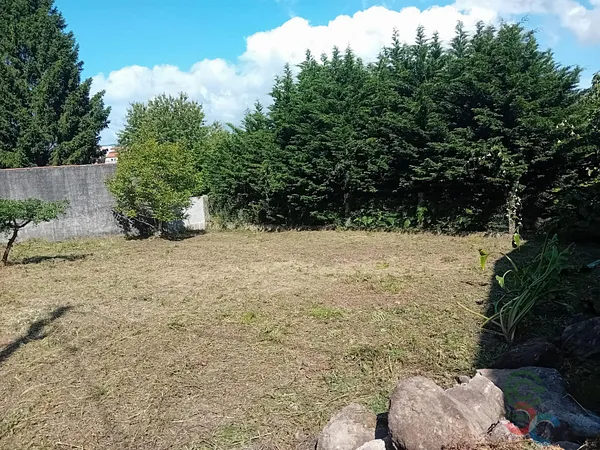 Finca de recreo de 0,05 ha en venta en Pontevedra