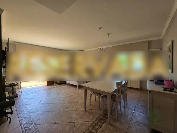 Casa de 0,0234 ha en venta en Barcelona