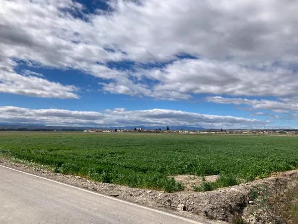 Finca agrícola de 2,34 ha en venta en Granada