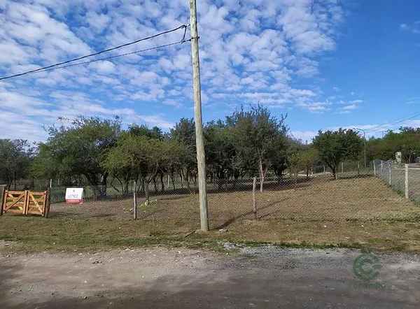 Terreno urbano de 0,08 ha en venta en Córdoba