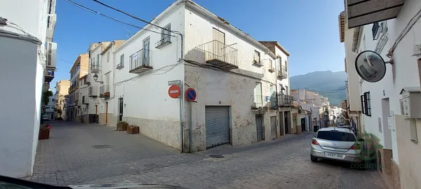 Spot image