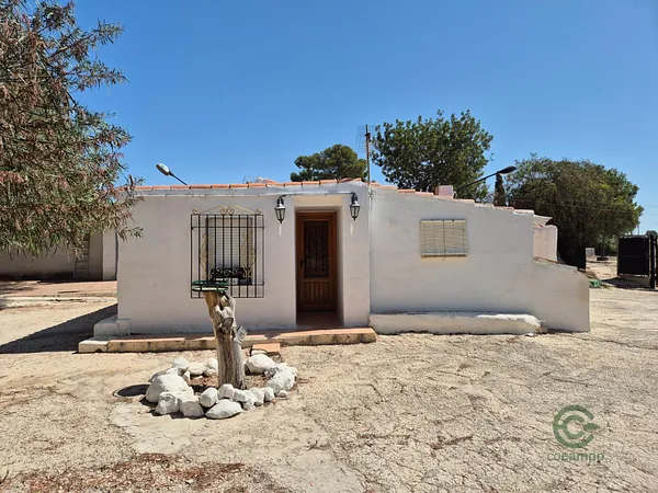 Finca agrícola de 1,2503 ha en venta en Aspe, Alicante