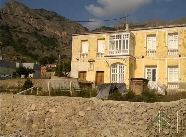 Spot image