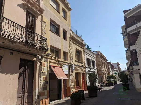 Spot image