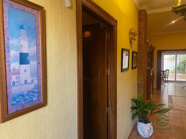 Terreno urbano de 0,0318 ha en venta en Torrevieja, Alicante
