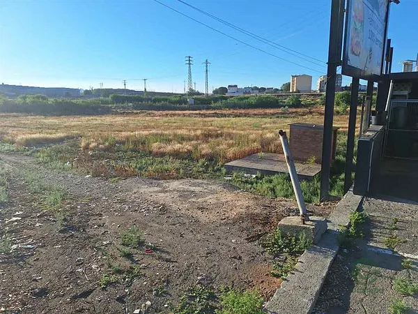 Finca rústica de 0,125 ha en venta en Lérida, Lérida