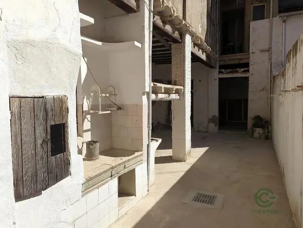 Spot image
