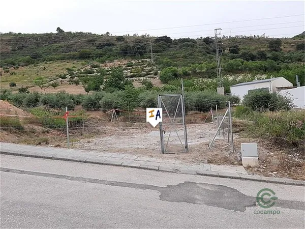Terreno urbano de 0,0152 ha en venta en Castillo de Locubin, Jaen