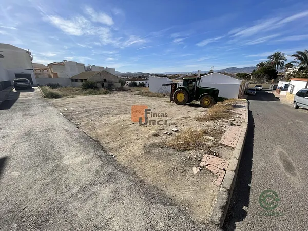 Terreno urbano de 0,1222 ha en venta en Pulpi, Almeria