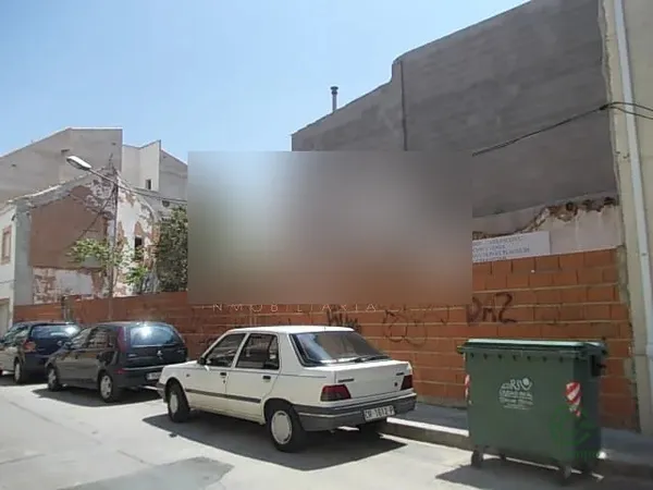 Terreno urbano de 0,0537 ha en venta en Manzanares, Ciudad real