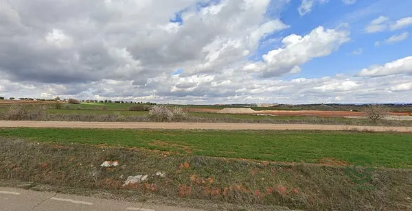 Finca agrícola de 0,357 ha en venta en Mondejar, Guadalajara